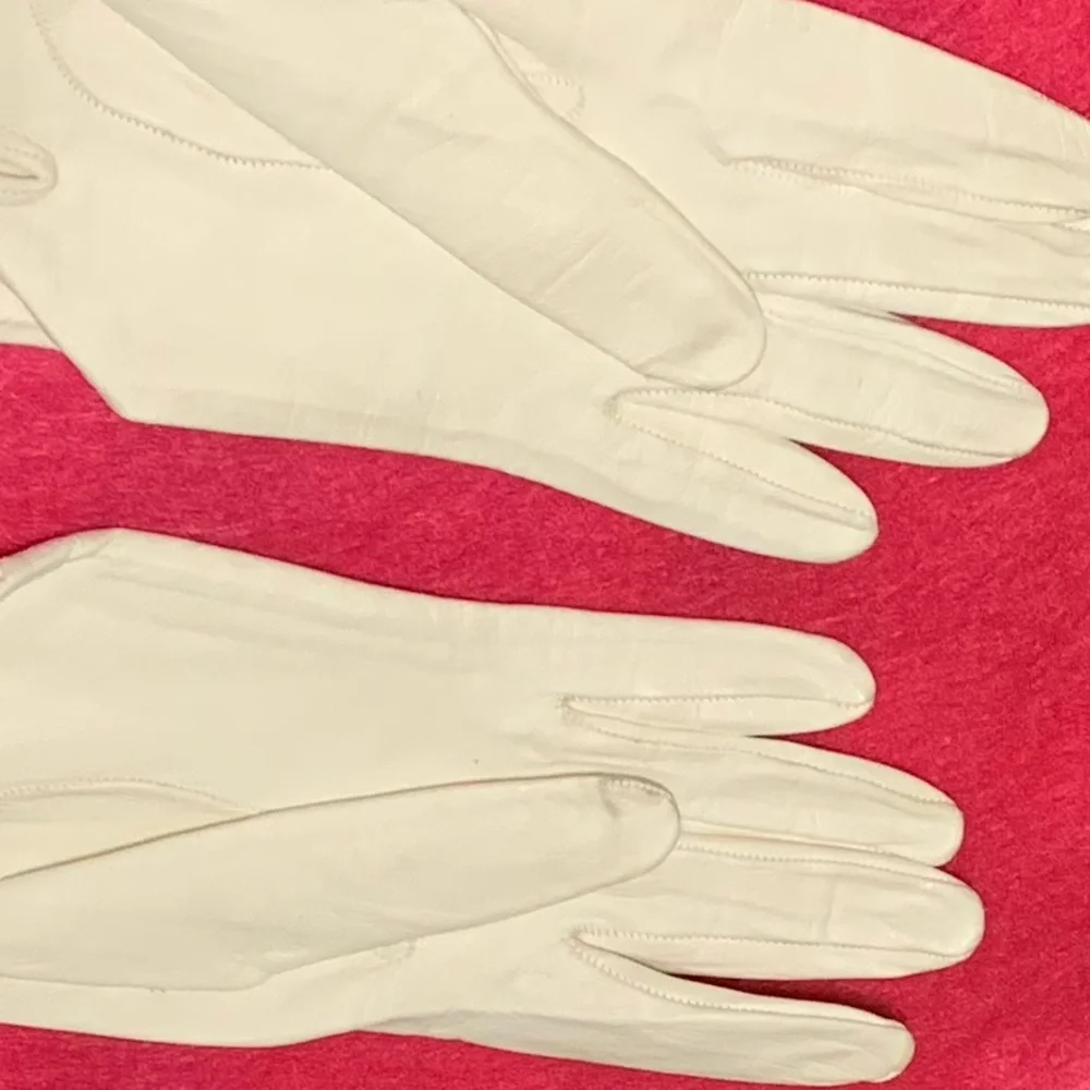Vintage White Leather Gloves Small Soft High Quality